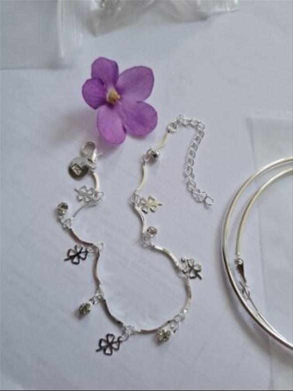 Lucky Four Leaf Clover 9" Silver Charm Bracelet