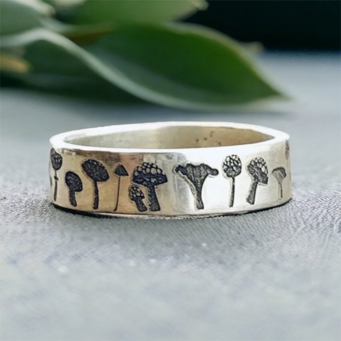 Mushrooms Flower Engraved Silver Ring