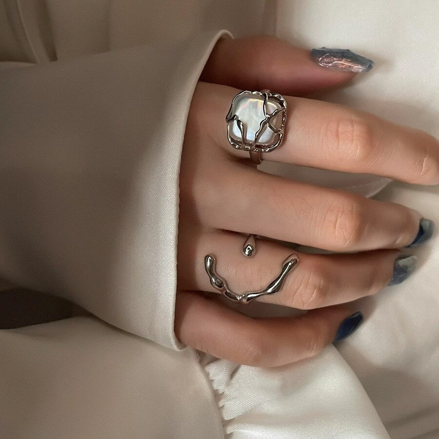 2pcs Irregular Hollow Silver Twined Finger Ring Set